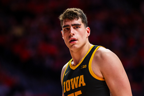 CBB DFS Playbook & Example Lineups: December 19