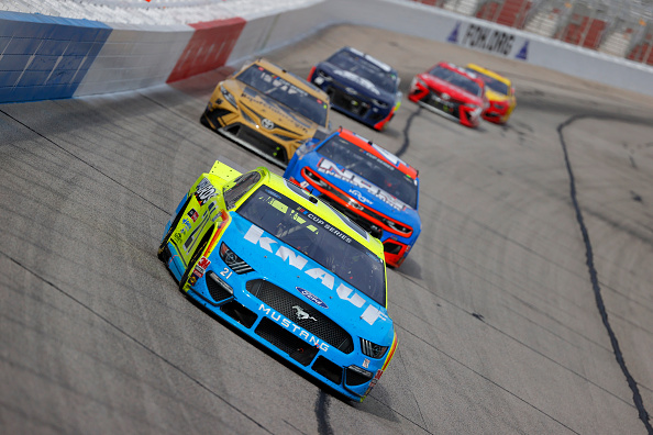 NASCAR DFS: Folds Of Honor QuikTrip 500 Core Plays