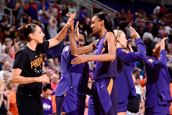 WNBA DFS Playbook & Example Lineups: August 25