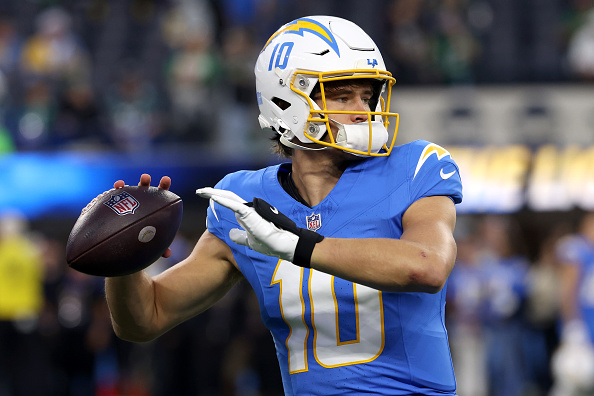justin-herbert-quarterback-los-angeles-chargers-nfl-week-16